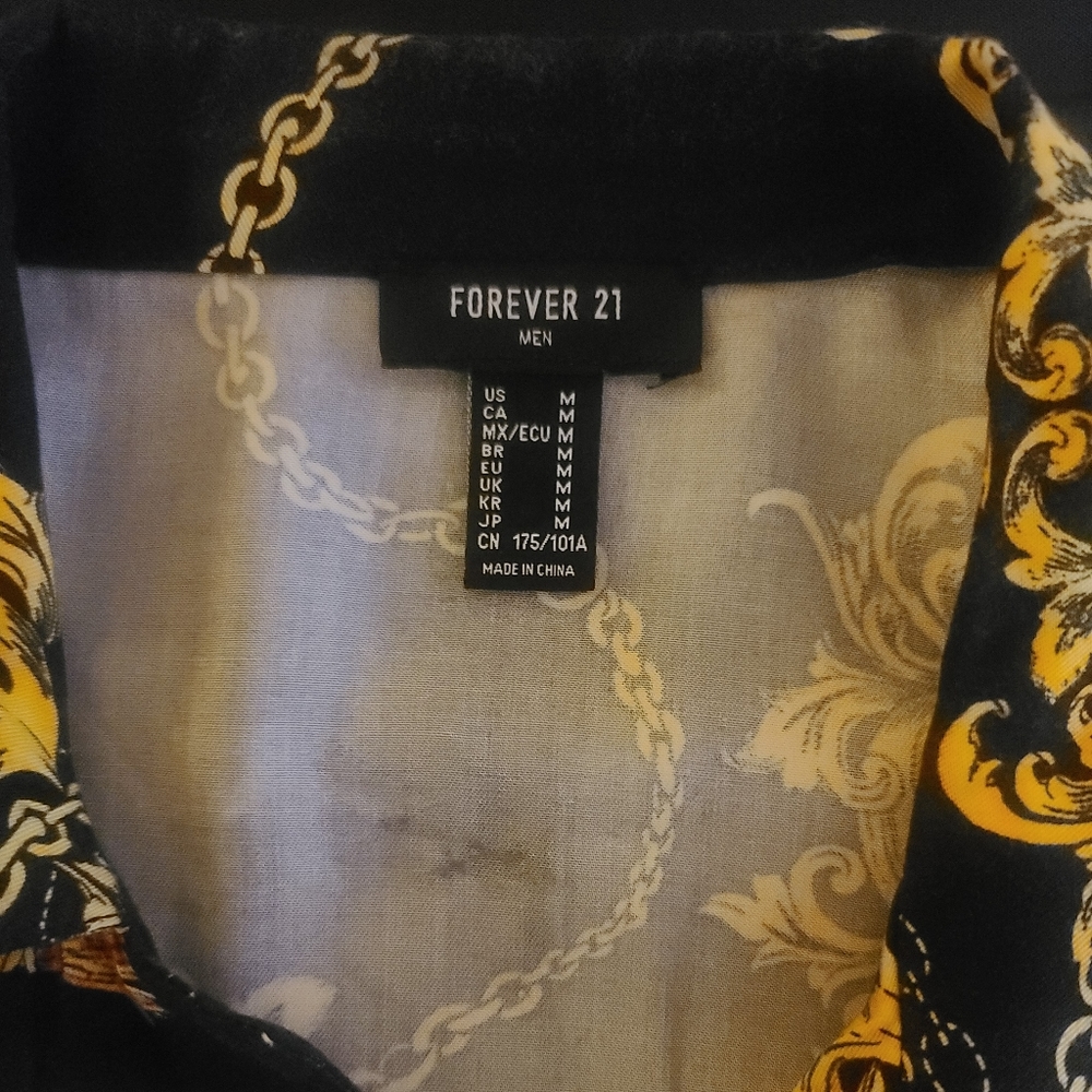 FOREVER 21 Casual Dress Shirt | Gold Chain Luxury Designs | Soft Fabric | Medium - Picture 2 of 4